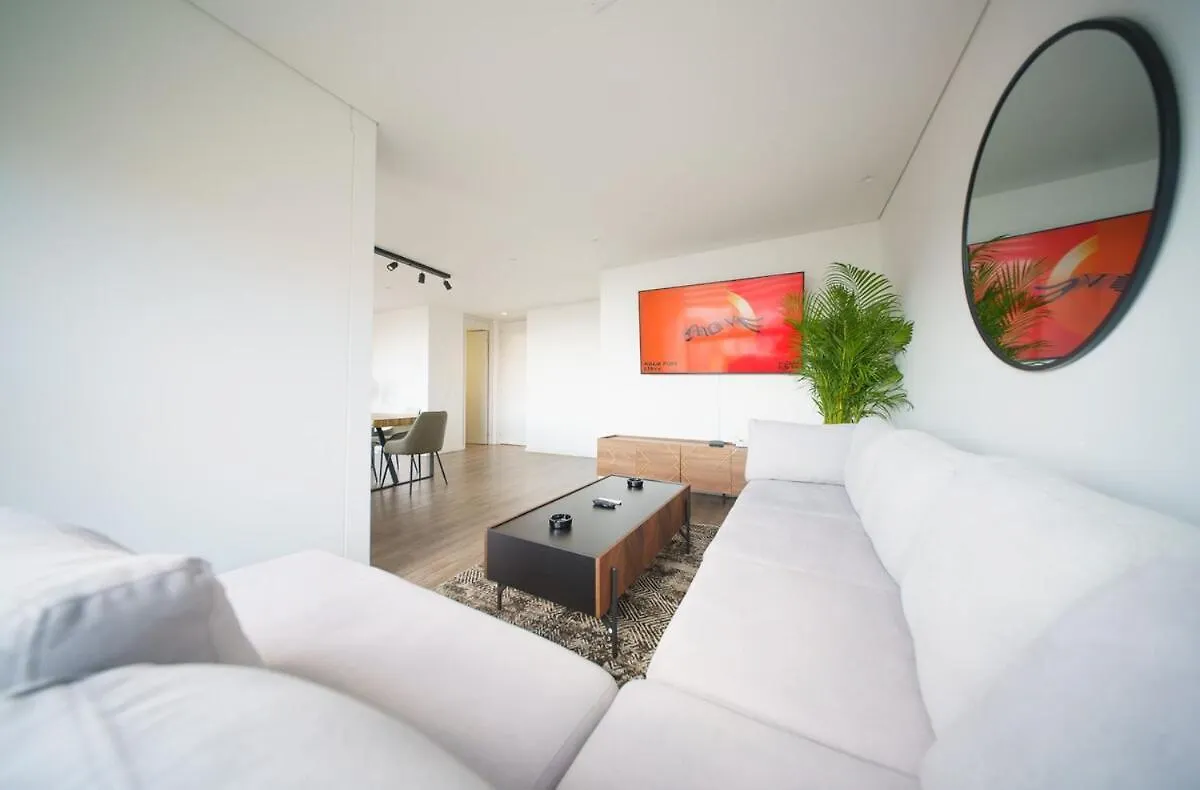 Luxury 2 Bedroom Highrise Apt 5 Min From Provenza 메딜린 콜롬비아